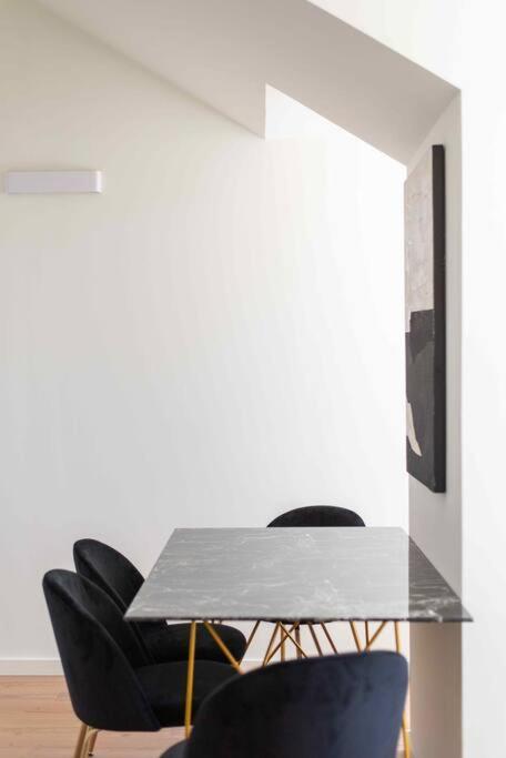 Apartamento Pardal 2b - Penthouse In Alcantara - Parking Nearby