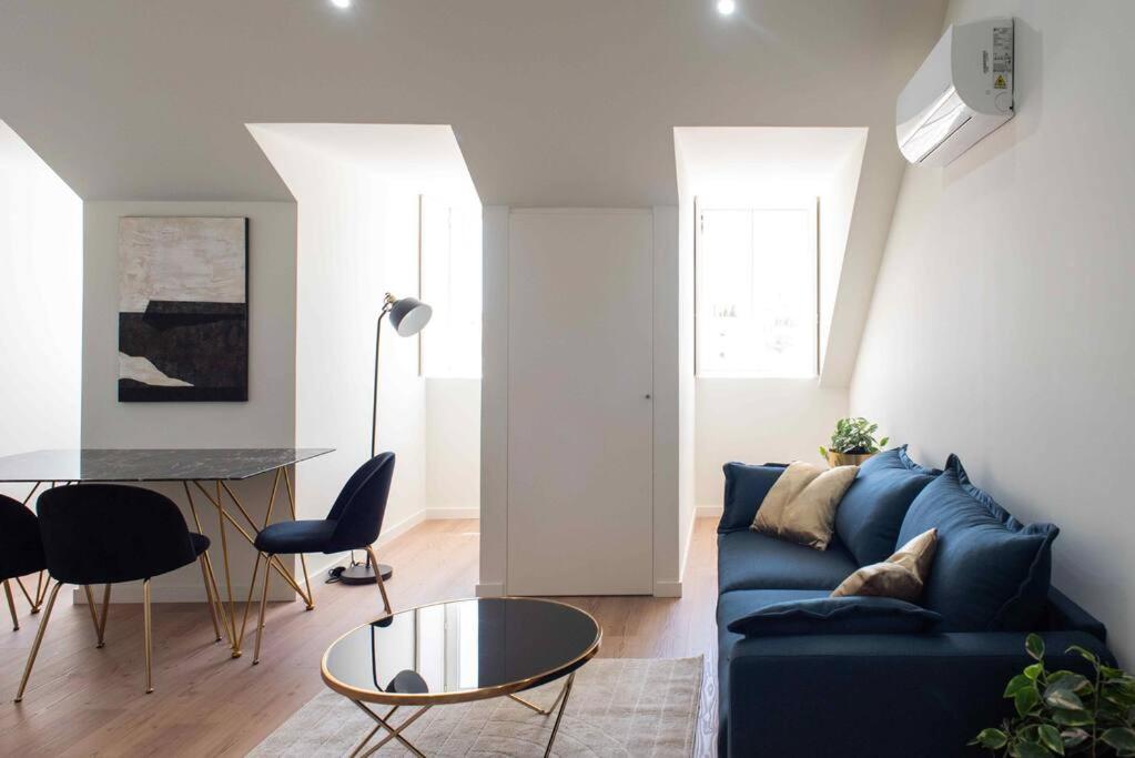 Pardal 2b - Penthouse In Alcantara - Parking Nearby Apartamento Lisboa